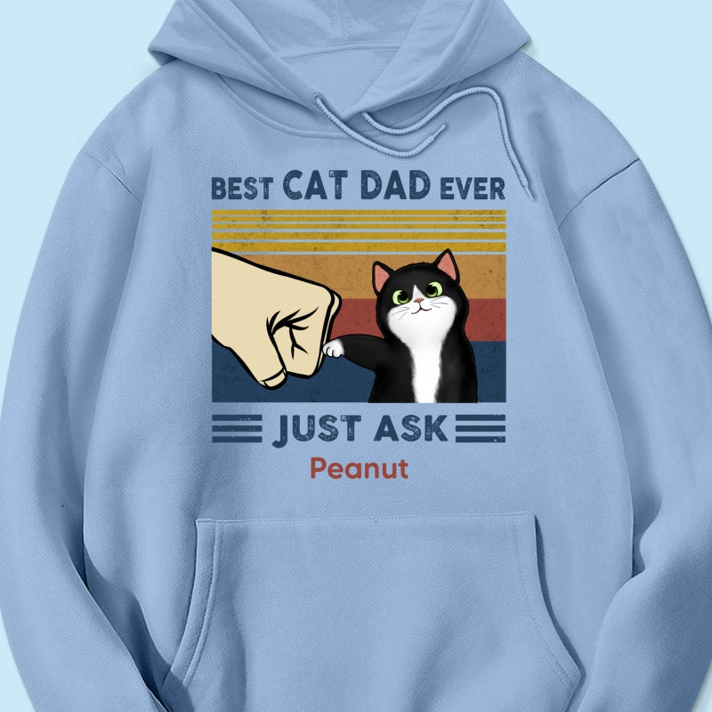 Father’s Day 2025 Gift for Cat Dads - Custom Cat Fist Bump Personalized Shirt