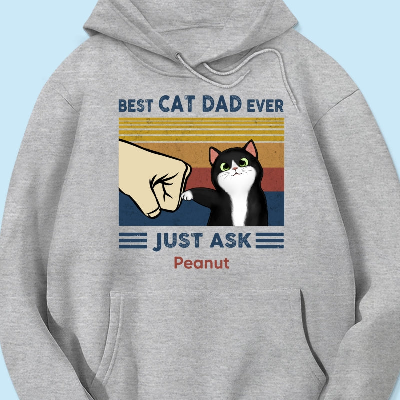 Father’s Day 2025 Gift for Cat Dads - Custom Cat Fist Bump Personalized Shirt