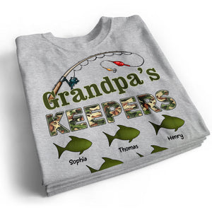 Grandpa‘s Keepers Camouflage Pattern Fishing Personalized Shirt, Unique 2025 Father's Day Gift For Grandpa, Dad