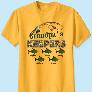 Grandpa‘s Keepers Camouflage Pattern Fishing Personalized Shirt, Unique 2025 Father's Day Gift For Grandpa, Dad