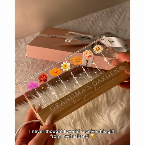 Grandma‘s Garden Birth Month Flowers Personalized Acrylic Block LED Night Light, Heartfelt Gift For Grandma